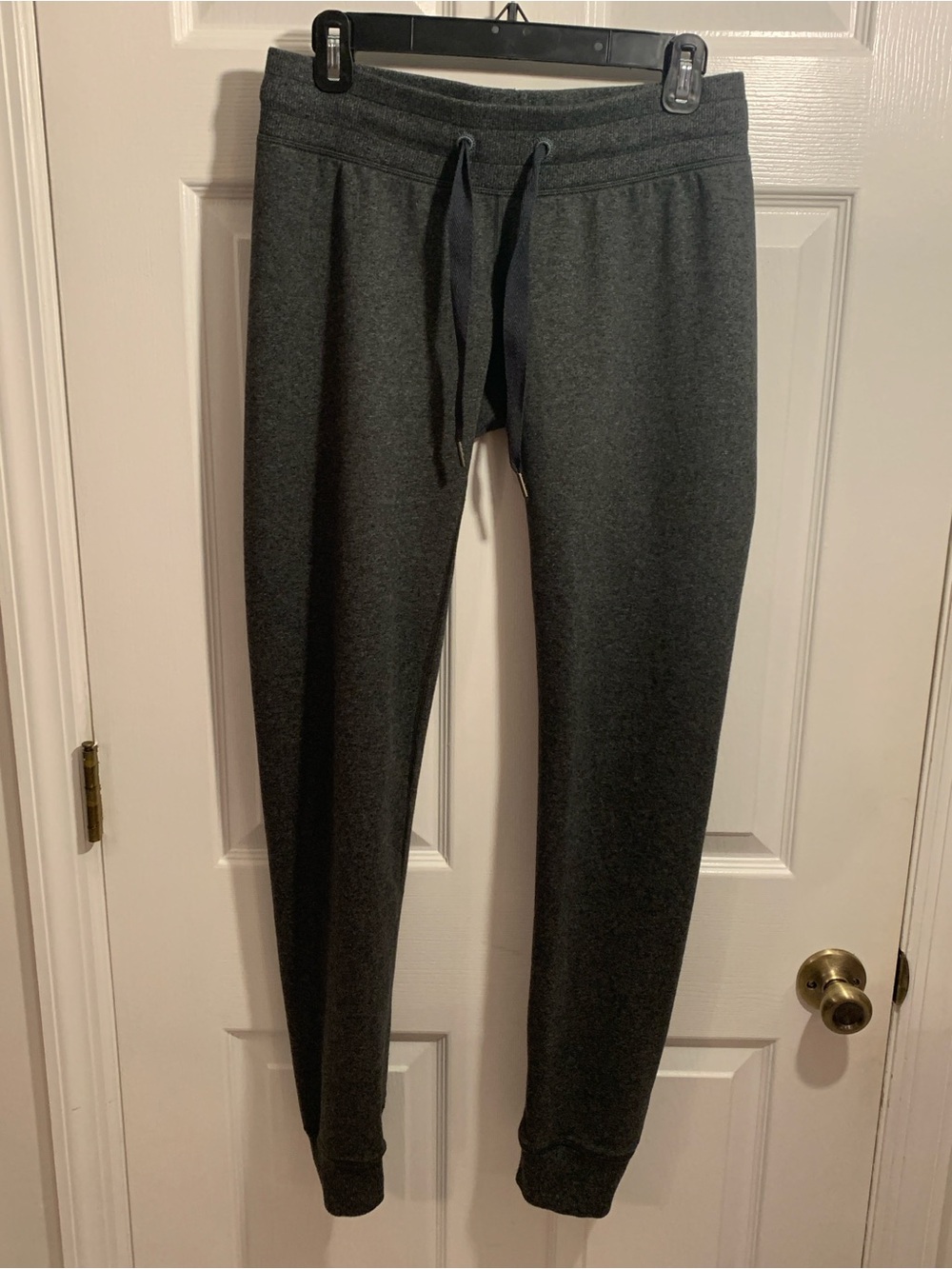 lululemon Women’s Gray Jogger Pants Size 6